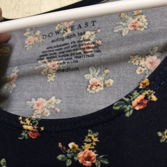 DownEast Autograph Tee Navy Floral - Picture 2 of 3